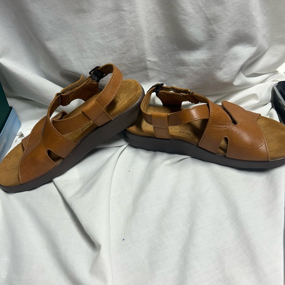 SAS Huggy Sandals Caramel Brown Leather Tripad Comfort Womens Size US 8.5 M - Picture 7 of 10